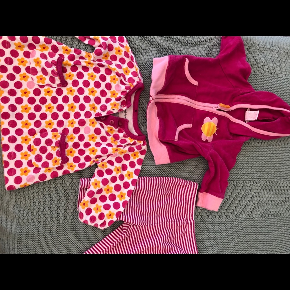 0-3mo Dwell Studio Outfit Set